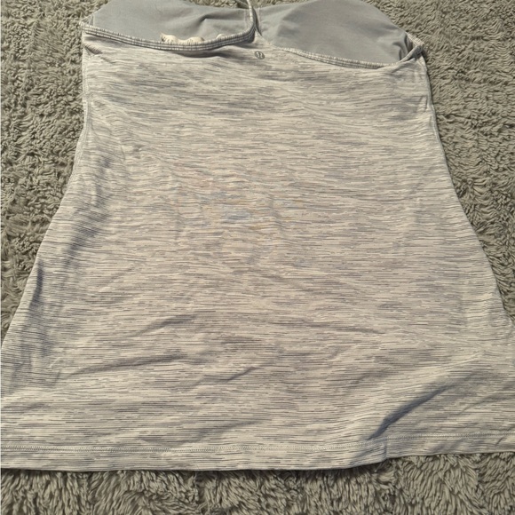 Lululemon tank - Picture 2 of 3